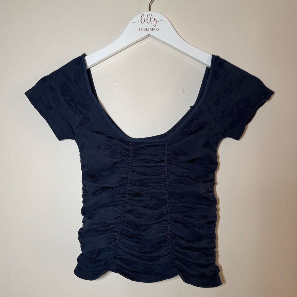 Gotta Be You Seamless Tee
